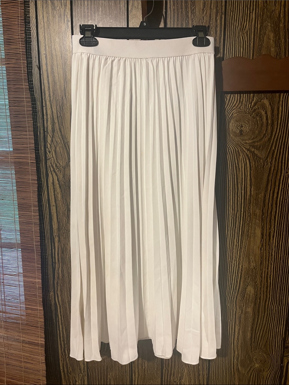 SHEIN White Pleated Maxi Skirt